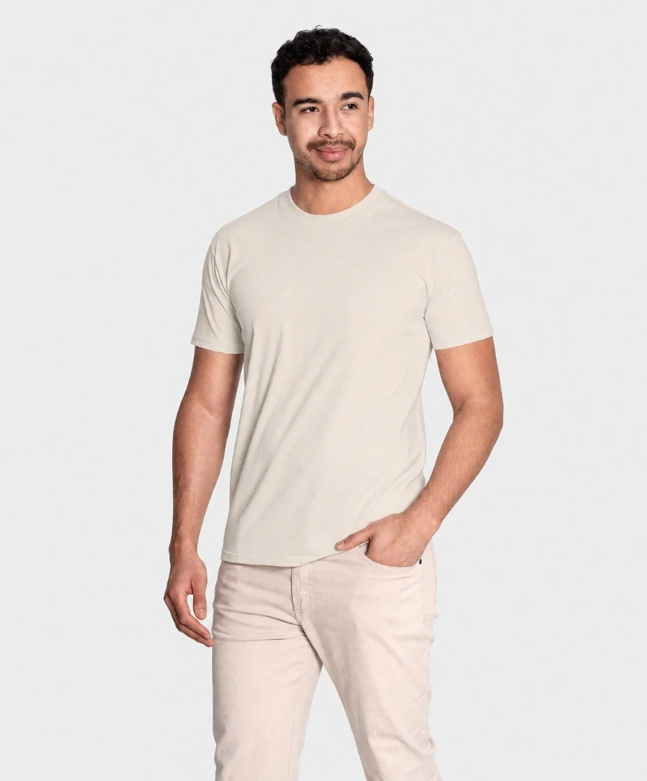 Limitierte Farben: Crewneck T-Shirt - Image 24